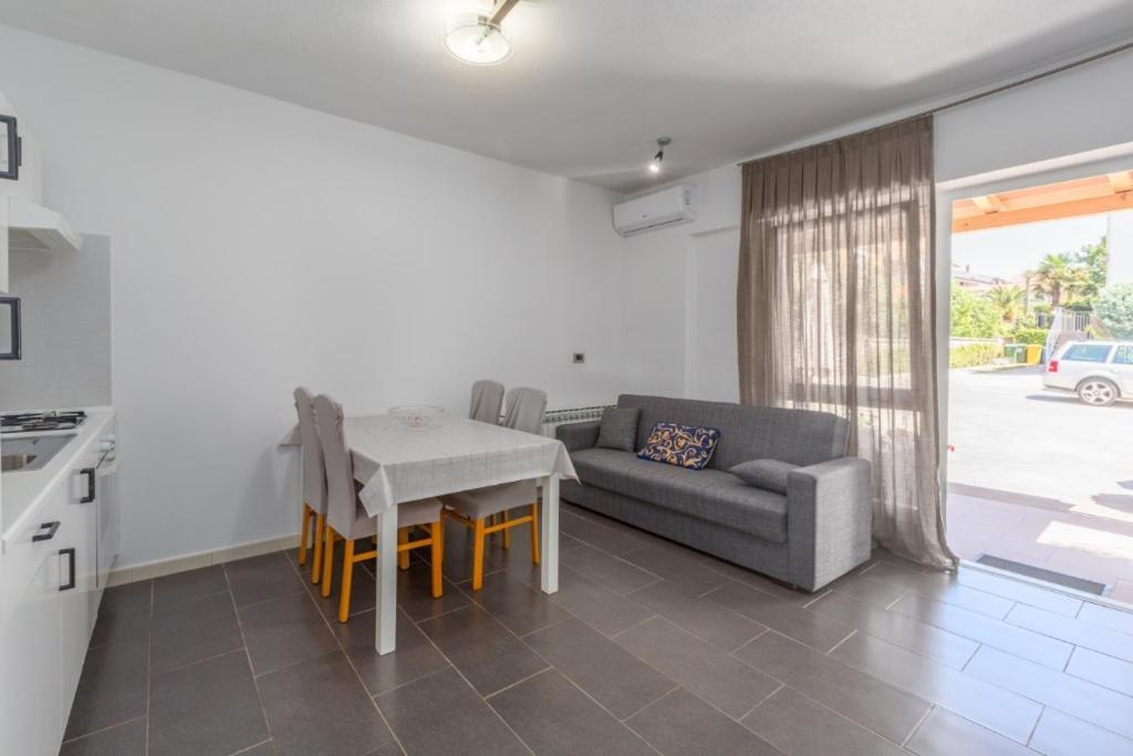 Apartments Orange 167 Novigrad Istria Buitenkant foto